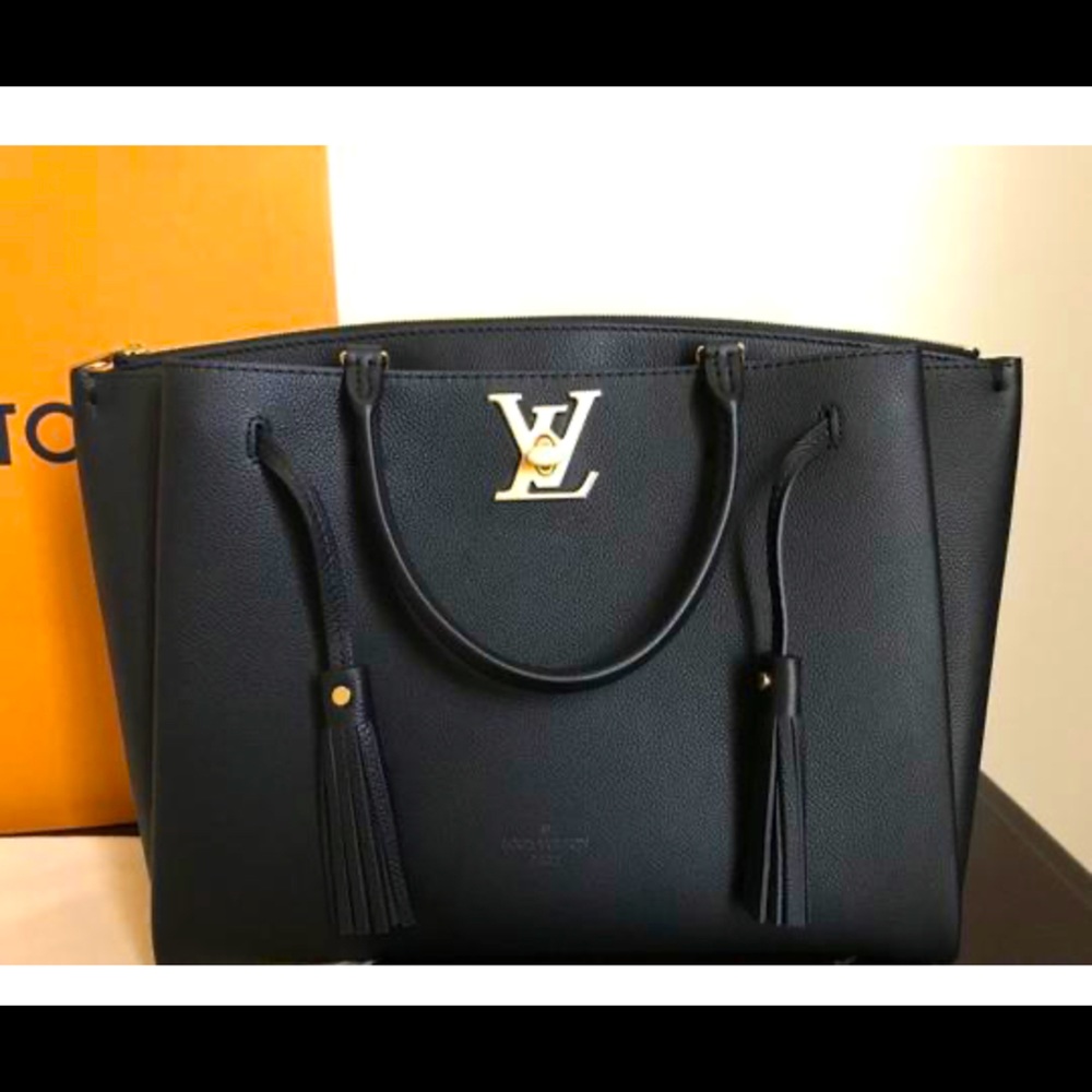 Louis Vuitton Lockmeto bag+dustbag